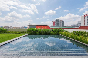 UNA RESIDENCE BY THE CONTS